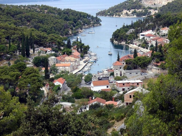 15 самых красивых деревень Европы 15 самых красивых деревень Европы