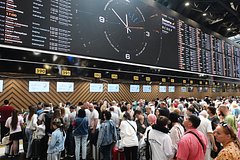 Более 12 тысяч пассажиров застряли в аэропортах Москвы в ожидании рейсов Более 12 тысяч пассажиров застряли в аэропортах Москвы в ожидании рейсов