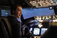 Пилот пассажирского самолета обматерил бортпроводников по громкоговорителю Пилот пассажирского самолета обматерил бортпроводников по громкоговорителю