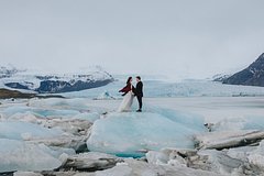 Россияне начали проводить свадьбы на ледоколах на Северном полюсе за миллионы рублей